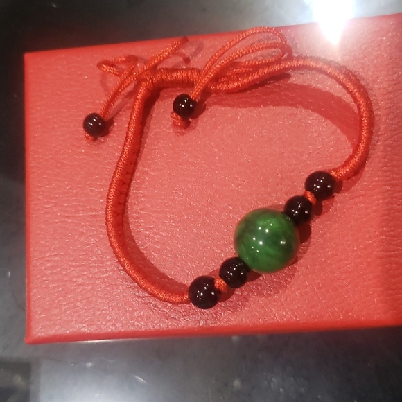 Green Jade Jadeite Circle Bead Red Knitted Bracelet - Picture 4 of 6